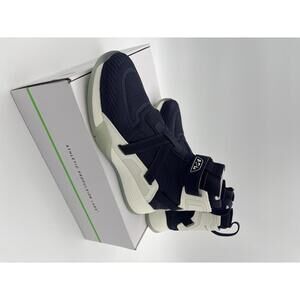 APL Men's Super Future Basketball Shoes in Navy and White - Size 10.5M/12W